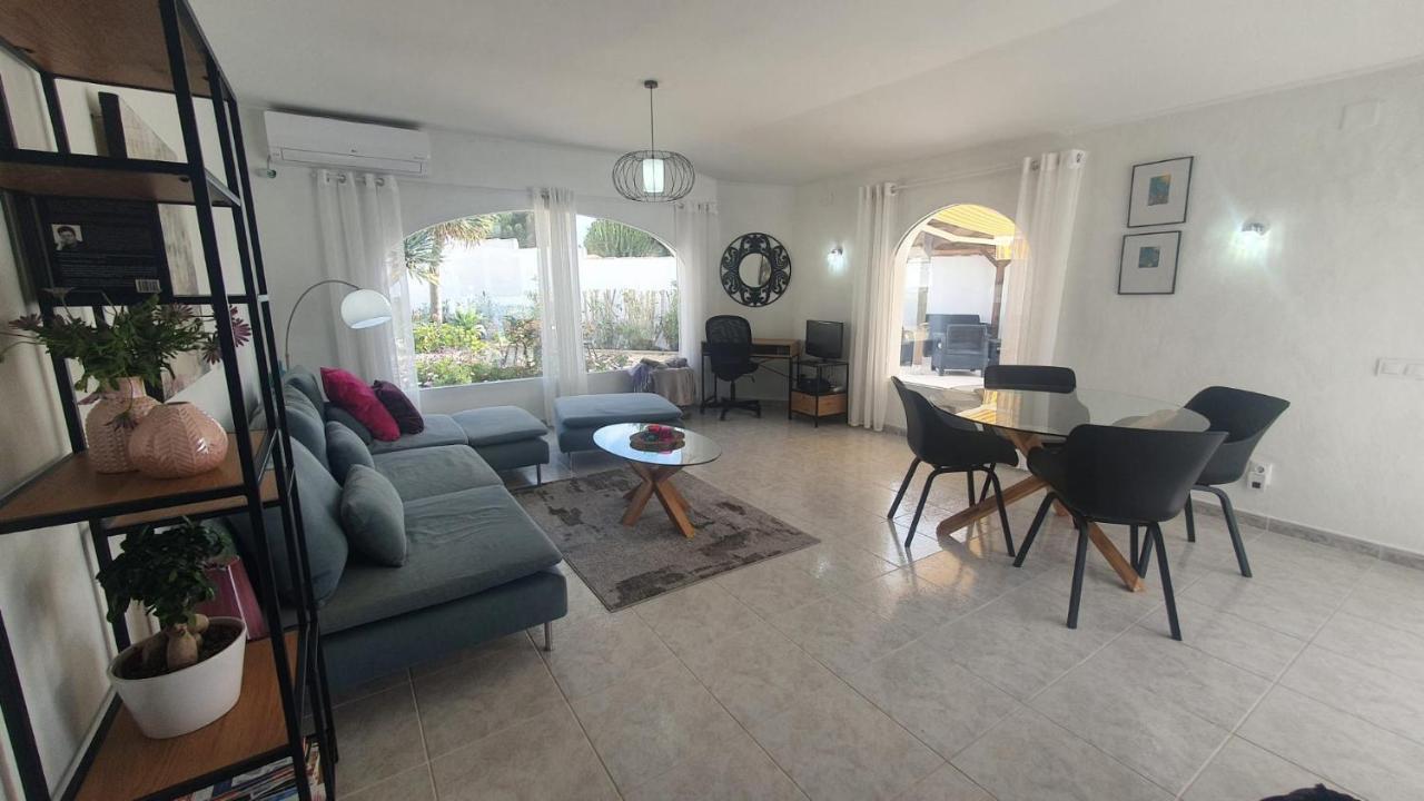 Cheerful 2-Bedroom Villa With Private Pool Calpe Exterior photo